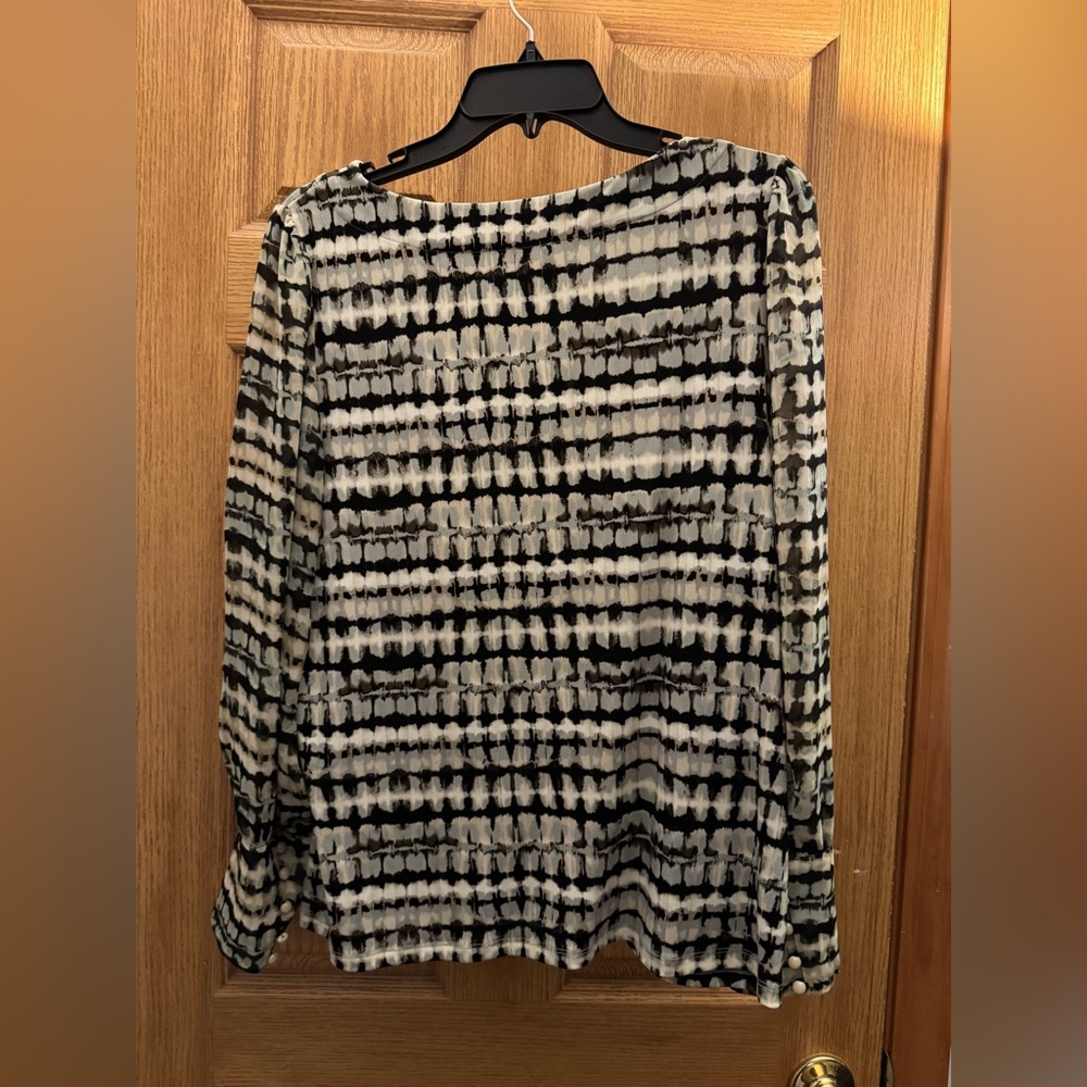 Anne Klein Black and Cream Patterned Blouse - Picture 3 of 4